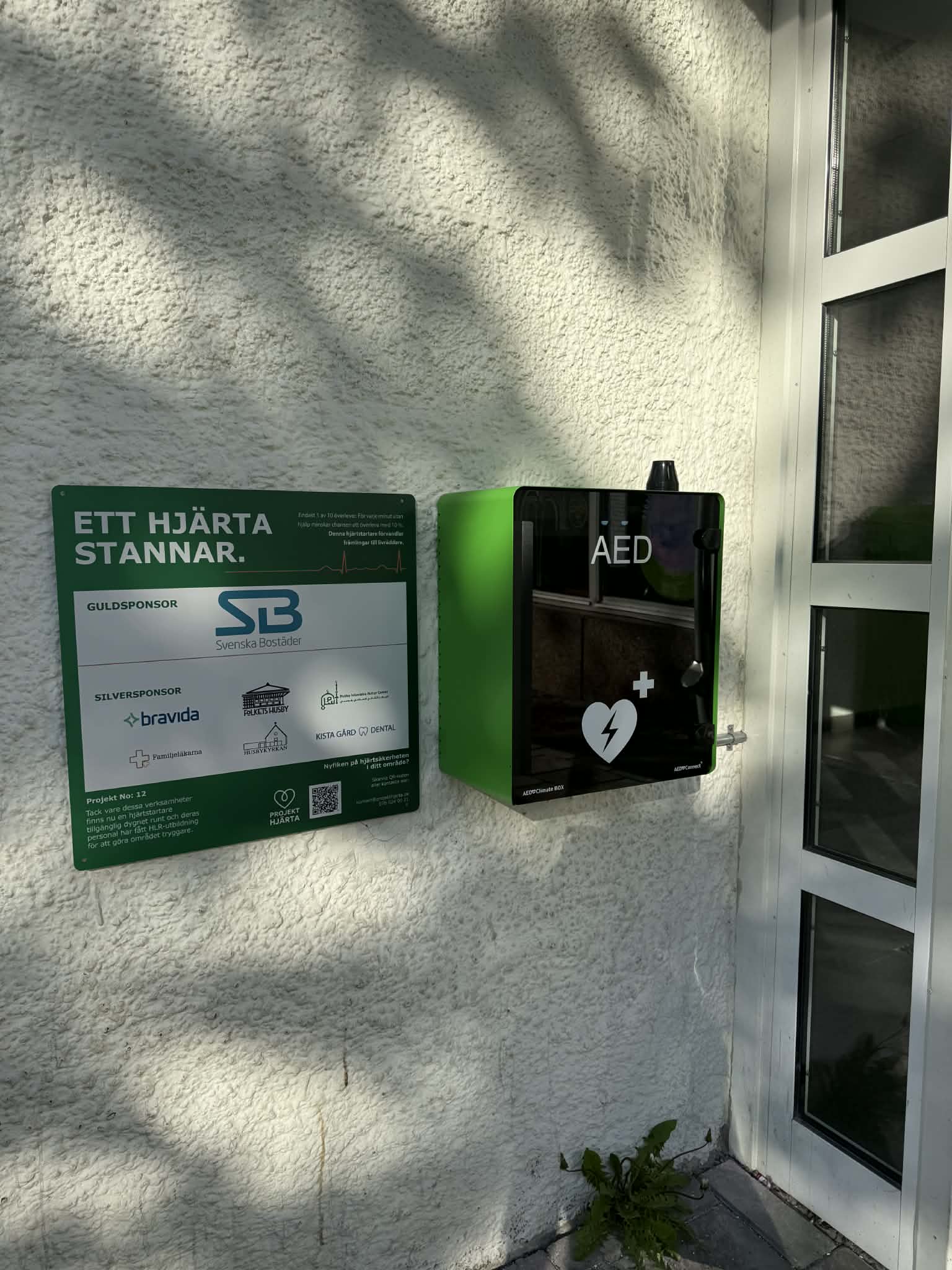 Publik hjärtstartare vid Folkets Husby